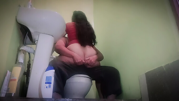 Passionate Lovemaking In The Restroom With My Spouse'S Culinary Assistant