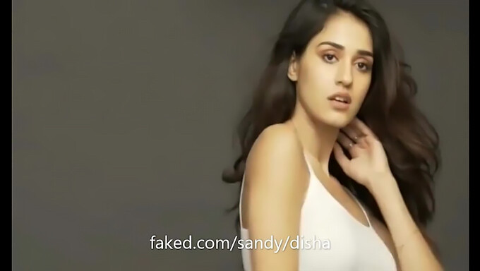 Disha Patani Kockázatos Fotózása: Egy Csábító Pillantás Az Indiai Csillogásba