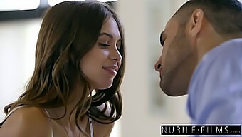 Kekasih Yang Curang, Riley Reid, Menunggangi Batang Dan Pancutan Dalam Pov