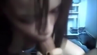 Sexy Brunetka Bomba V Domácím Amatérském Videu